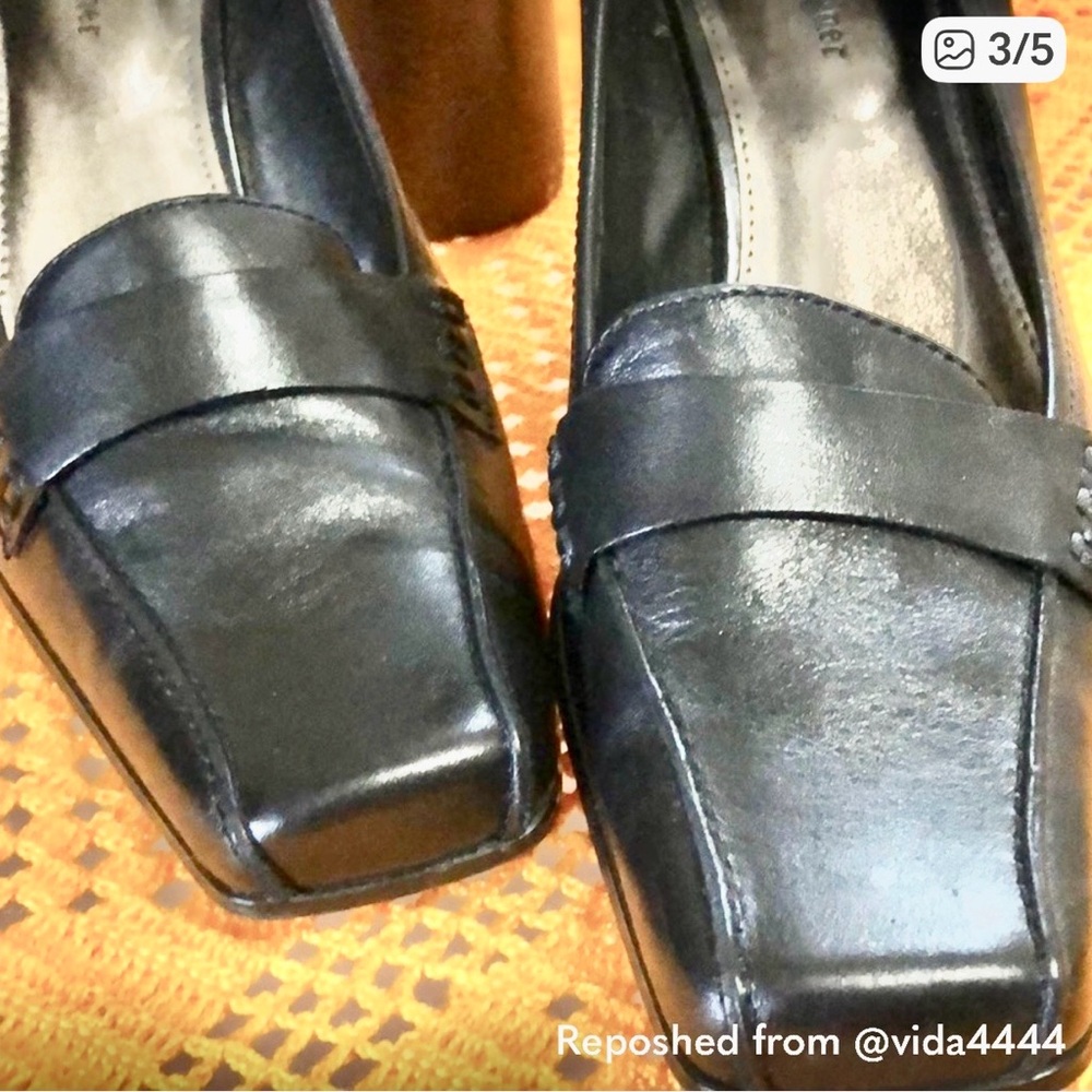 Etienne Aigner Leather Loafer/Pump Square Toe SIZE 8.5 M